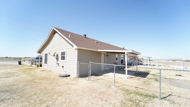 Photo - COMING SOON FOR LEASE 6/16! Nice 3 BR - 2 BA - Duplex in Peaster ISD