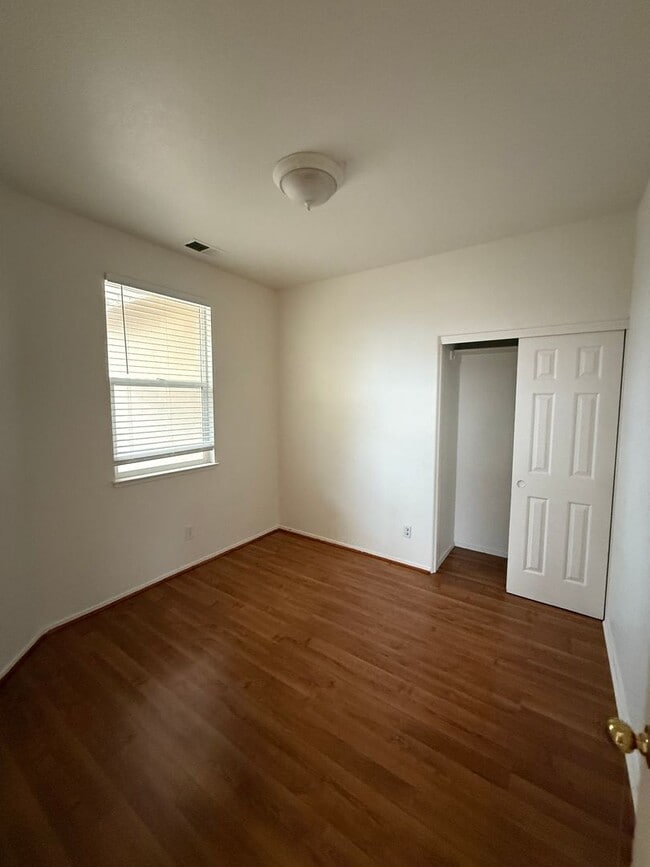 Photo - 3969 Kettle Rock Dr