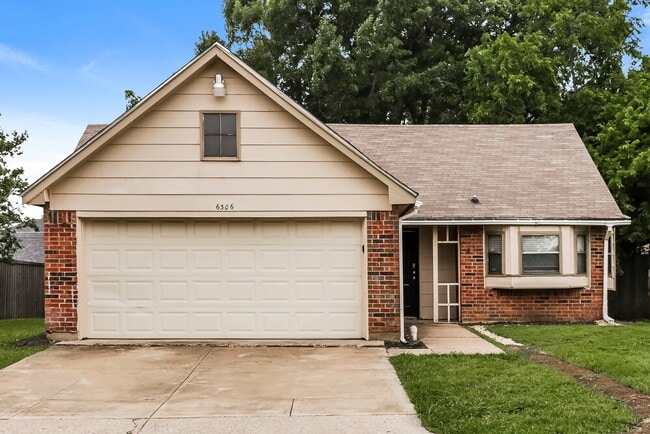 Building Photo - 6306 Pilgrim Ln