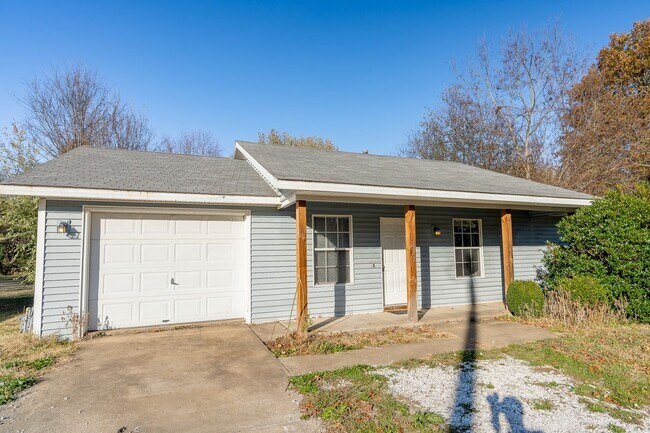Photo - UPDATED 3-bedroom 3 bath Home in Fayetteville!!