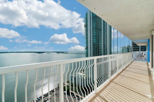 Photo - 1200 Brickell Bay Dr Unit 2803