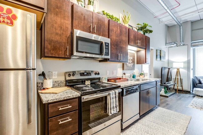 Photo - 2700 Lincoln