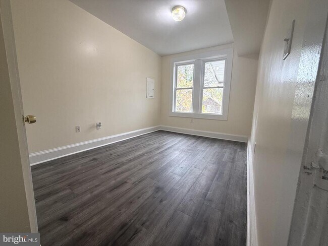 Photo - 720 Springfield Ave