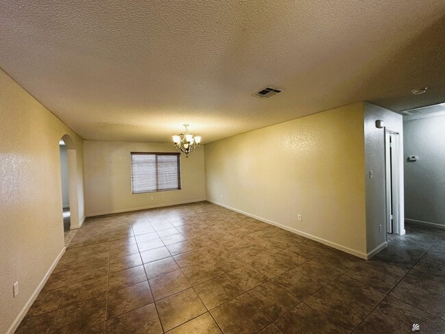 Photo - 6337 E 45th St