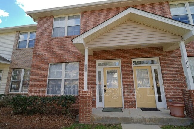 Building Photo - 3400 Old Bainbridge Rd Unit Apt 605