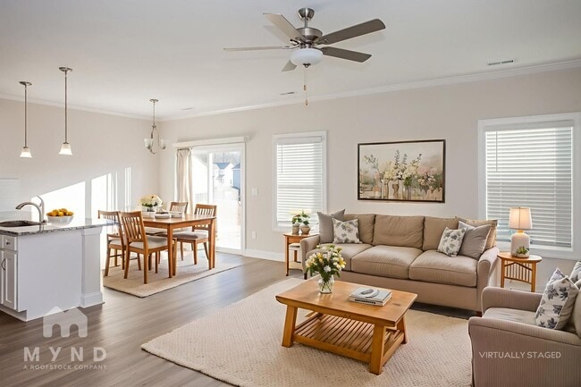 Photo - 207 Susannah St