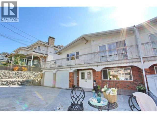 Photo - 7222 Pandora St