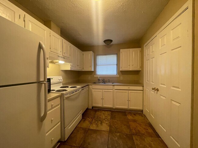 Photo - 1617 Espoir Dr