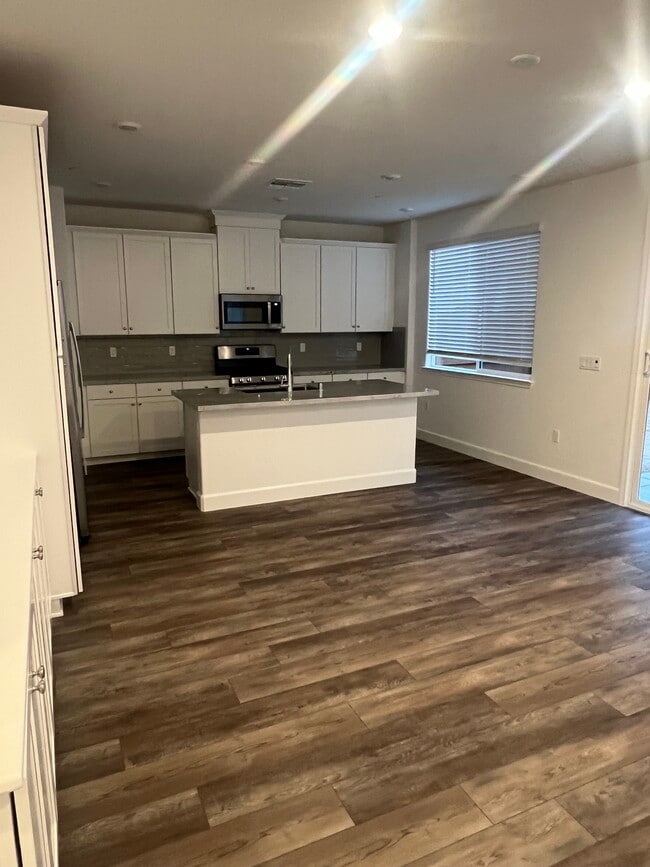 Photo - 5032 Pinaleno Wy