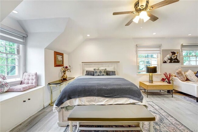 Photo - 12060 Laurel Terrace Dr