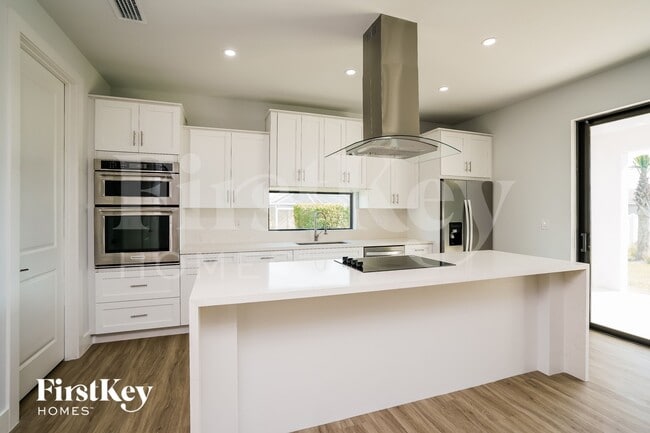 Photo - 1131 NE 2nd Pl