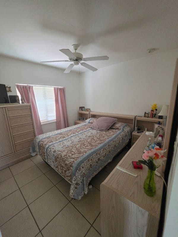Photo - 3105 12th St W