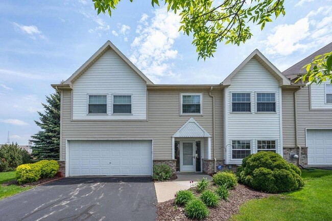 Photo - 350 Kristin Ct W Condo Unit 350