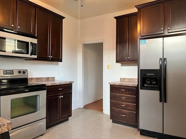 Photo - 1832 Green St