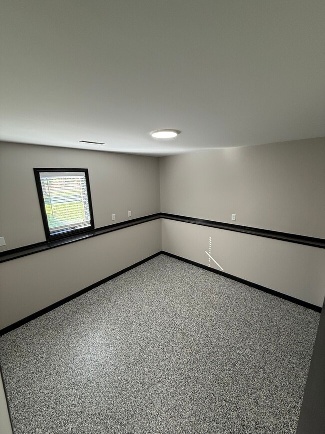 Photo - 809 County Rd 2 S