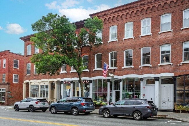 Photo - 21 Central St