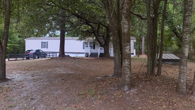 Building Photo - 114 Heathcliff Rd