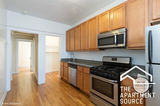 Photo - 5036 S Michigan Ave Unit 5036 South Michigan Ave