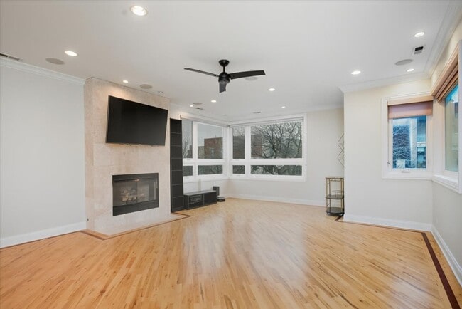 Photo - 1523 W Huron St Unit 3