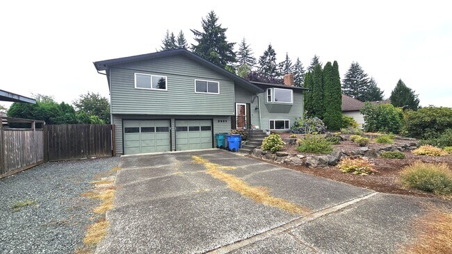 Photo - 2521 NE 47th St