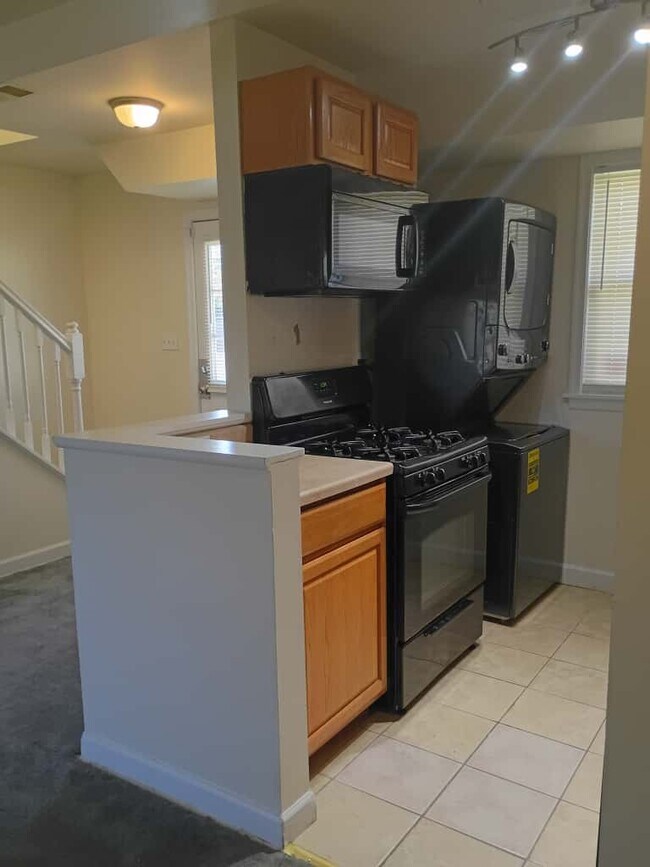 Photo - 2510 Kent Village Dr