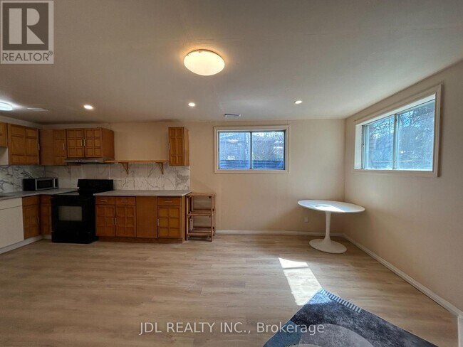 Photo - 21 Squires Ave