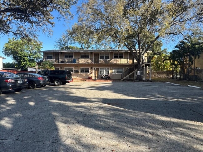 Building Photo - 1101 Prospect Rd Unit 6