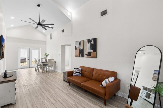 Photo - 4920 30th Ave N