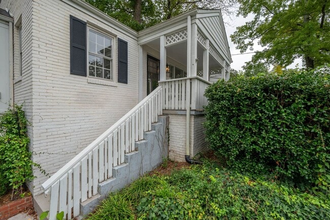 Photo - 2922 Oberlin Rd