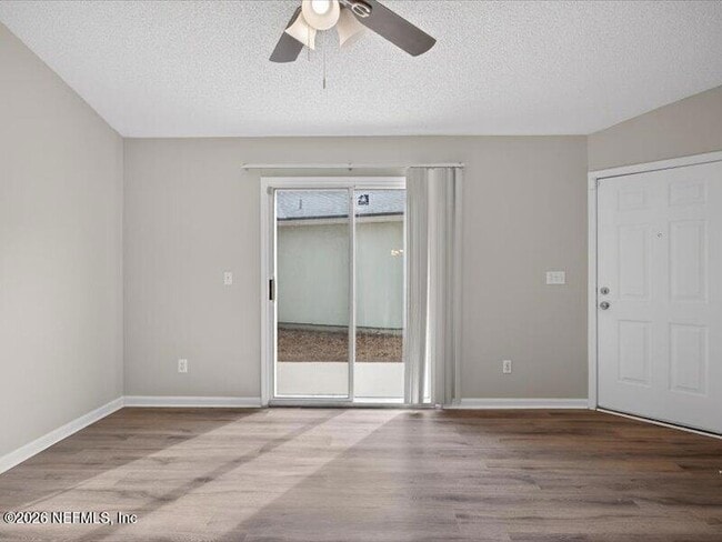 Photo - 1460 Ellis Trace Dr W