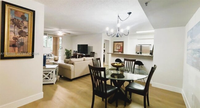 Photo - 19801 E Country Club Dr Unidad 4301