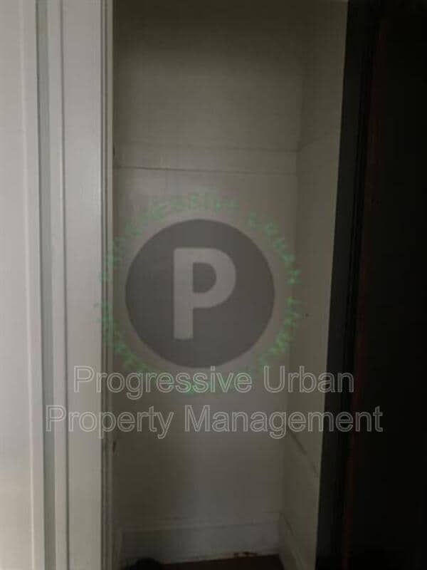 Photo - 1442 W 101st St