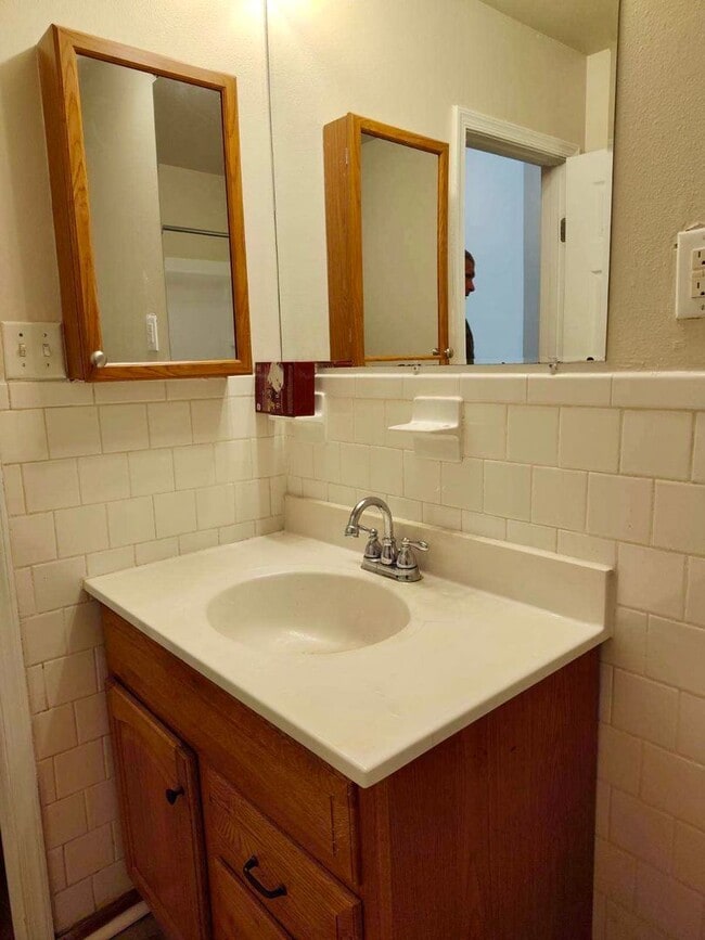 Photo - Available 3 Bedroom 1.5 bath Townhouse in Fredericksburg, Stafford County