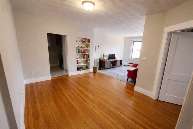Photo - 30 Claflin Rd Unit 1