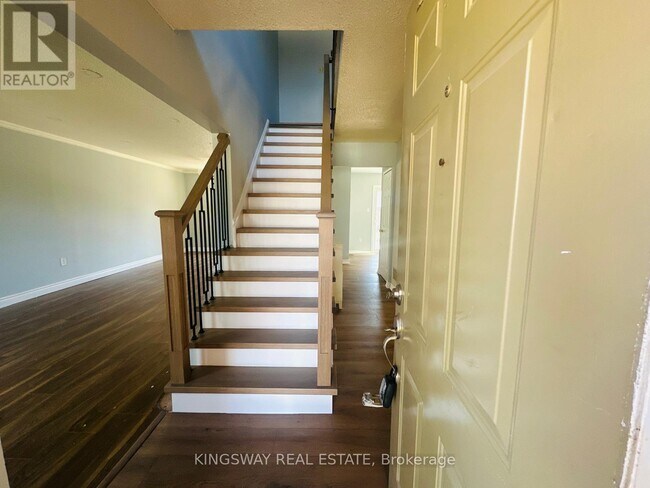 Photo - 1078 Glenbrook Ave