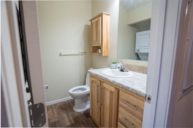 Photo - 170 Weathervane Ln