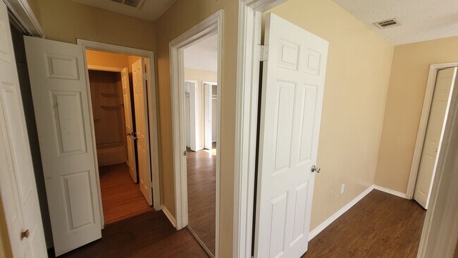 Photo - acBUTT05 Unit acBUTT05