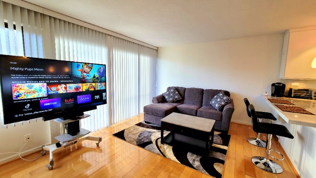 Photo - 2140 Kuhio Ave. Unidad 803