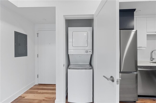 Photo - 2909 Peachtree Rd Apartment Unit 106