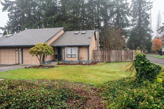 Building Photo - 13702 14th Ave S