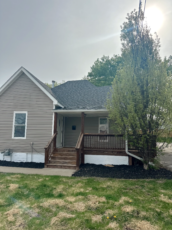 Photo - 1202 Rangeline St House