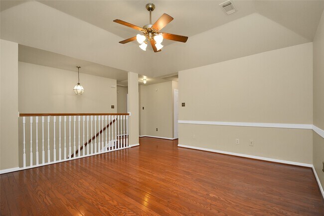 Photo - 4123 Valedon Ln