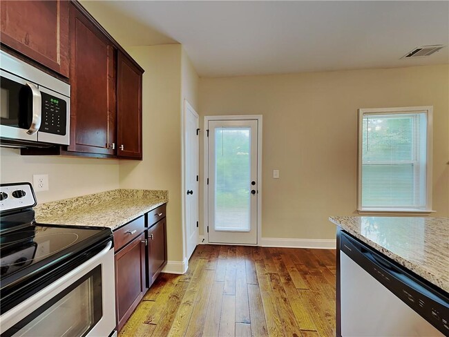 Photo - 513 Kirkland Dr