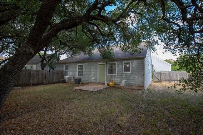 Photo - 8807 Pineridge Dr