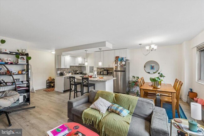 Photo - 2101 Chestnut St