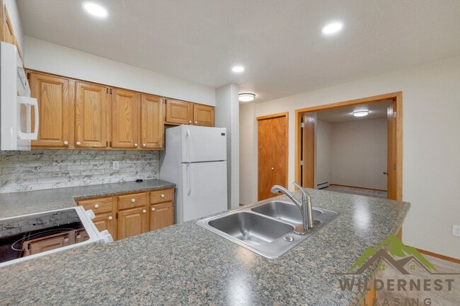 Photo - 749 Lagoon Dr