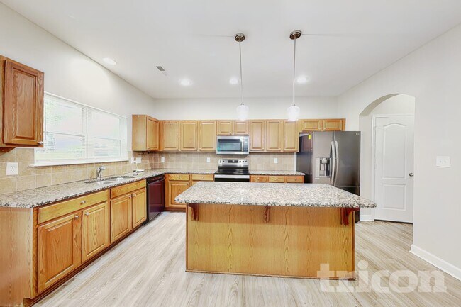 6405 Lanzerac Manor Dr