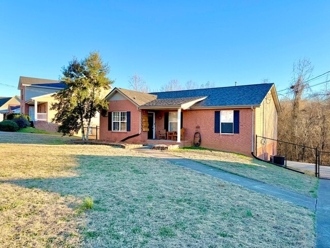 Photo - 320 Cottonwood Ct