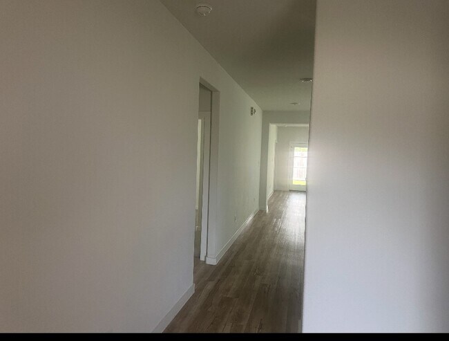 Photo - 19192 Cedar Lennox Cir