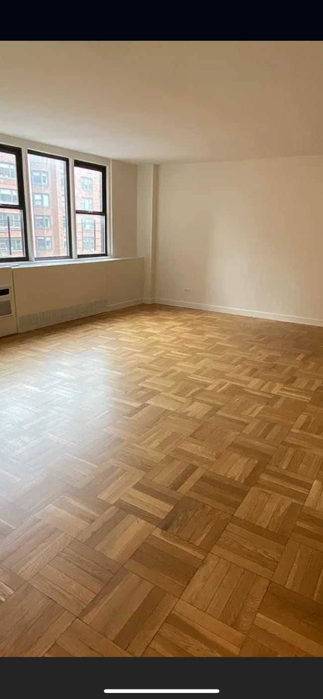 Building Photo - 440 E 79th St Rental